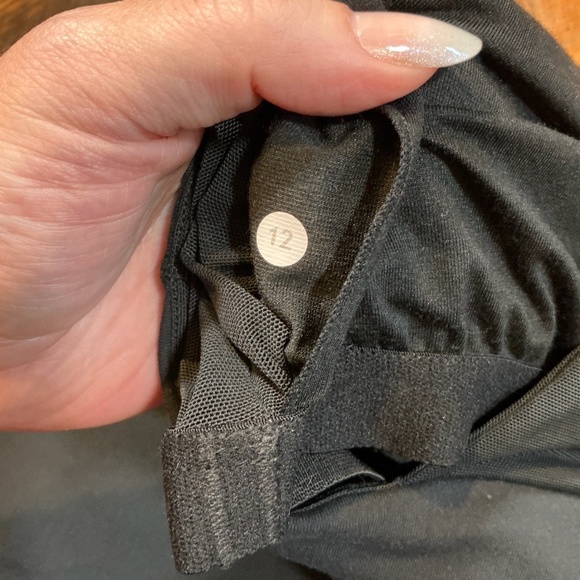 Lululemon Black Racerback Tank Top  Size 12 Built-In Bra Support Coolmax Lycra® - Picture 7 of 8